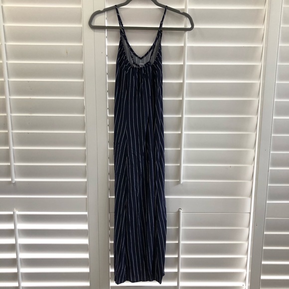 Old navy flowy maxi dress XSP - Picture 3 of 8